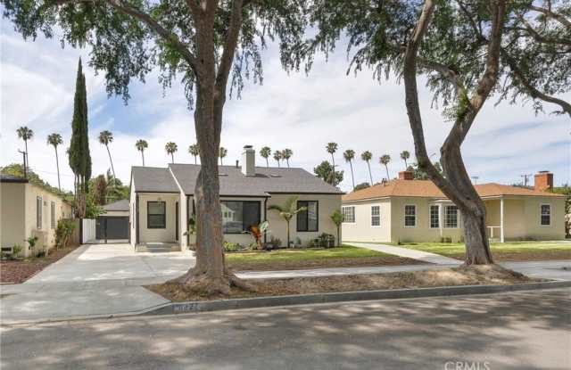 6327 California Avenue photos photos