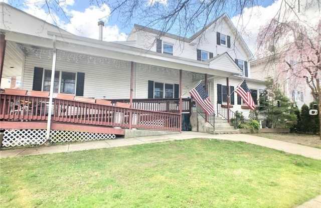 53 Rose Avenue photos photos