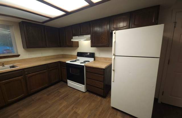 3Bd/2Ba Single Story Home-For viewing! Gallery 4