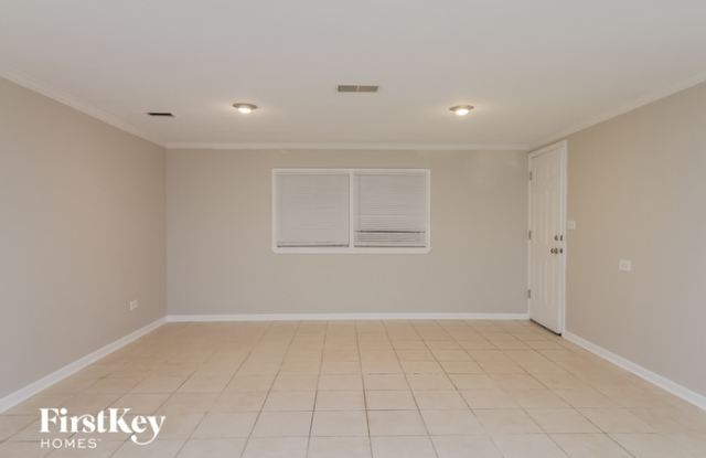 16921 Greenwood Avenue Gallery 3