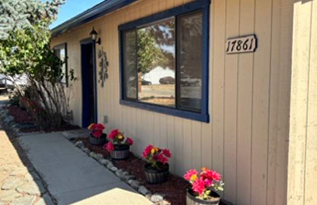 Beautiful Stallion Springs Home! Gallery 4