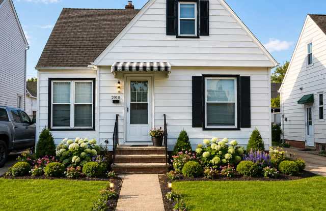 Discover a beautifully updated 3-bedroom, 2-bathroom single-family home. photos photos