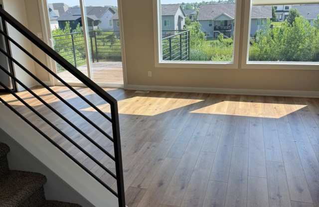 Luxury Newer Construction Home! Perfect Location! Gallery 3