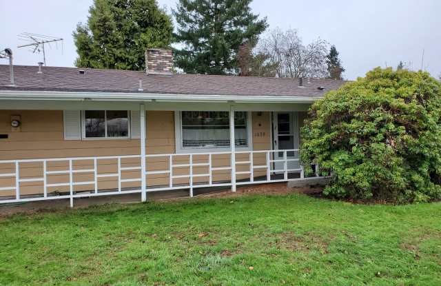 3BD / 1.5BA Completely Remodeled Ranch with HUGE Backyard! photos photos 3BD / 1.5BA Completely Remodeled Ranch with HUGE Backyard! photos photos