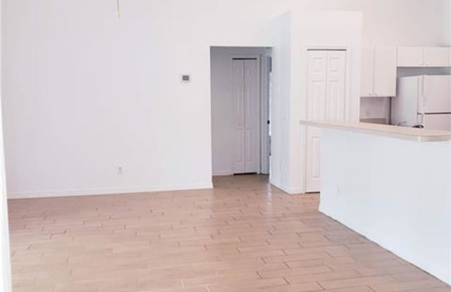 217 Hines AVE Gallery 4
