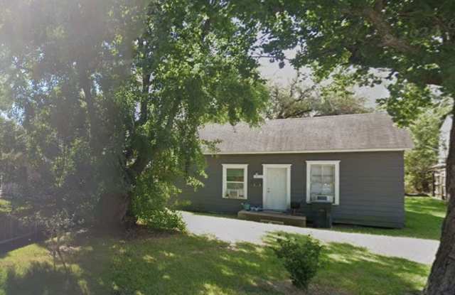 House For Rent 2649 Royal Ave, Groves, TX 77619 - 2649 Royal Avenue, Groves, TX 77619