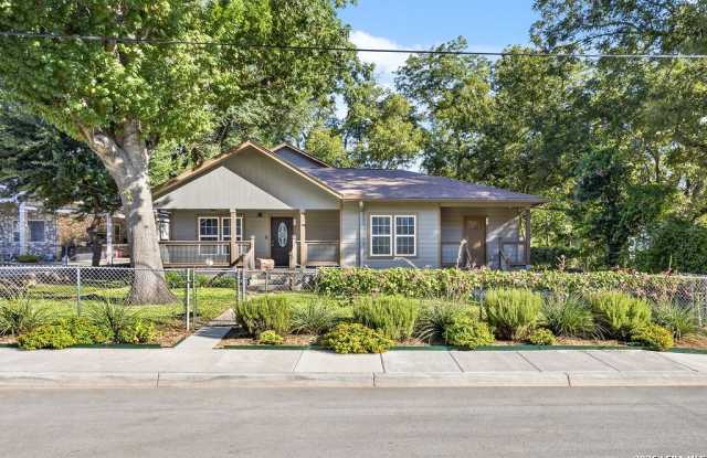 333 E Hafer Gallery 1