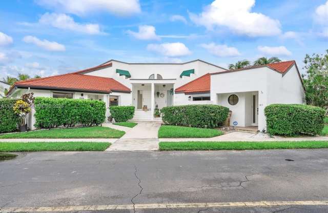 385 NW 36th Ave photos photos