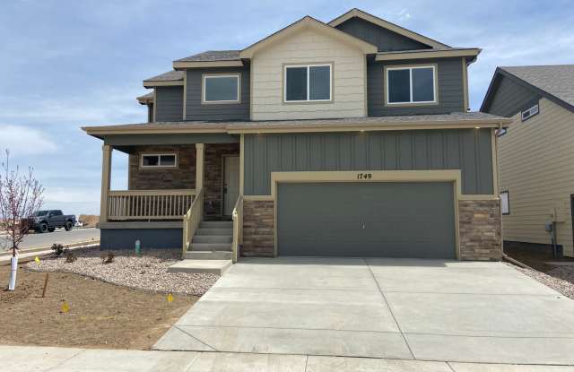 $250 off first months rent! 3 bedroom, 3 bath home in Raindance Community. - 1749 Country Sun Drive, Windsor, CO 80550