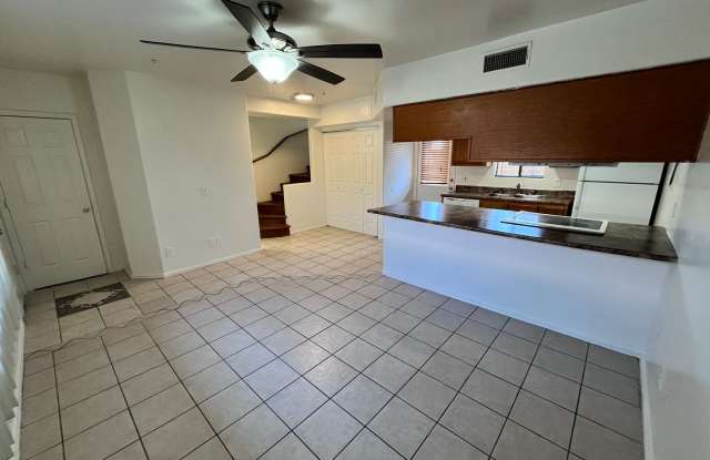 Central- 2 bedroom/ 1.5 bathroom condo photos photos