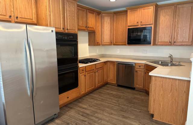 21844 LADYSLIPPER Square Gallery 2