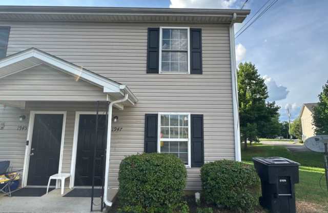 Charming 2-Bedroom Duplex in the Heart of Murfreesboro! photos photos