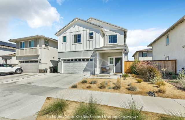 Brand new 3 bedroom 2.5 bathroom in West Lincoln Gallery 4