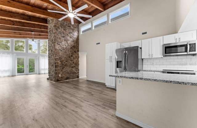 2031 LAKE ALDEN Drive Gallery 2