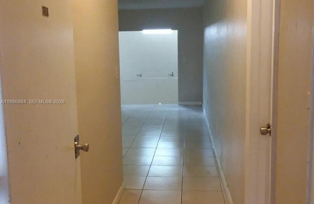 140 Royal Palm Rd photos photos