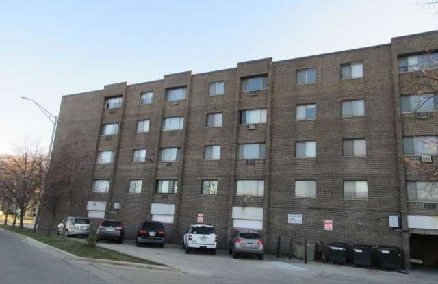 7650 W Altgeld Street Gallery 2