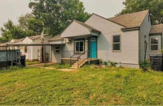 3224 S Goff Avenue Gallery 1
