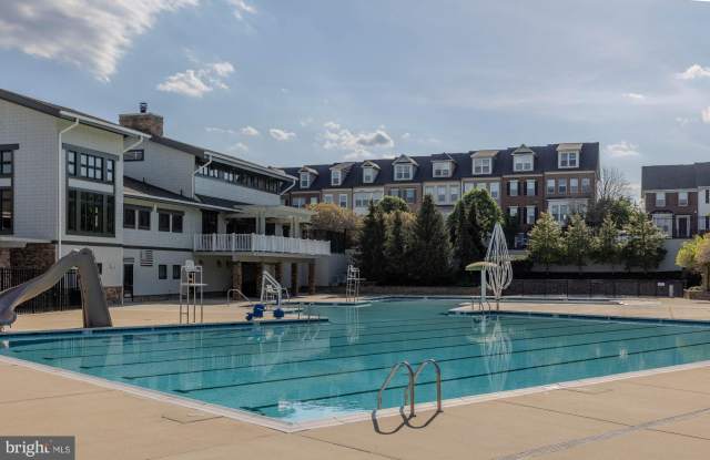 12824 CLARKSBURG SQUARE Road photos photos