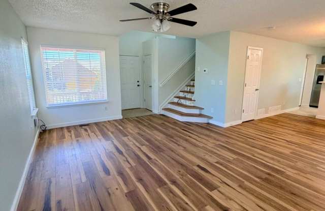 Move-in Ready! Single Family Home! Gallery 3