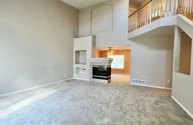 3 Bed, 3 Bath House in Southeast Fort Collins! Available ASAP! photos photos