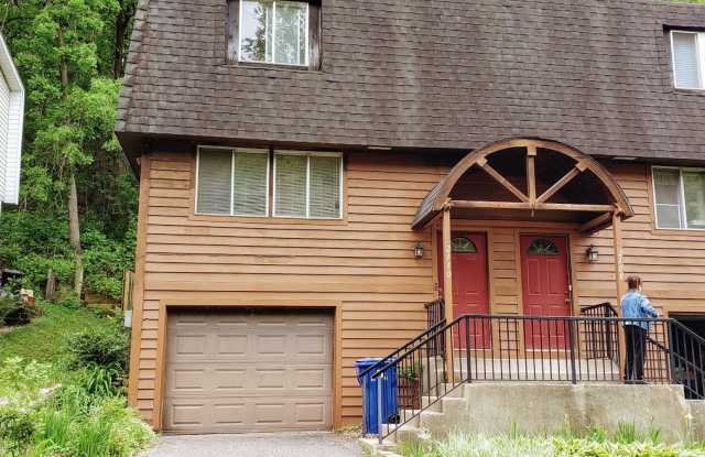 2110 Highwood Avenue E Gallery 2