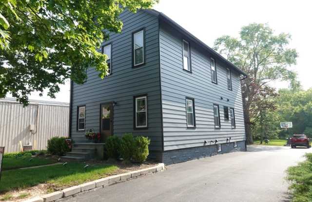 51 S Seymour Avenue unit: 2 photos photos