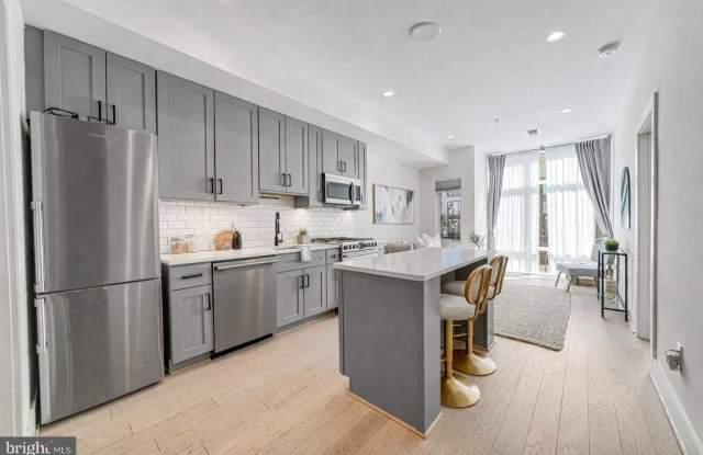 1510 N CAPITOL NW unit: 101 photos photos