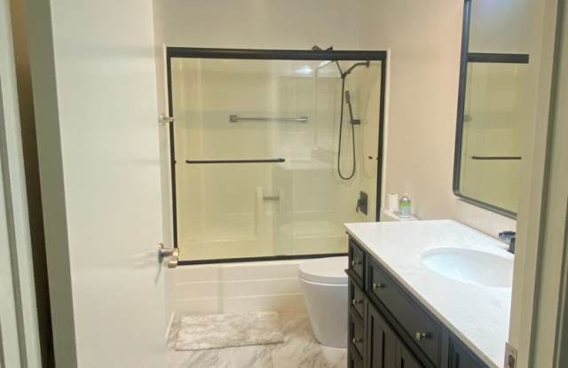 Move-In Ready Condo in Quiet Community Gallery 4