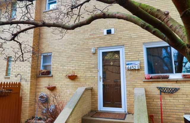 4452 W Dakin Street photos photos