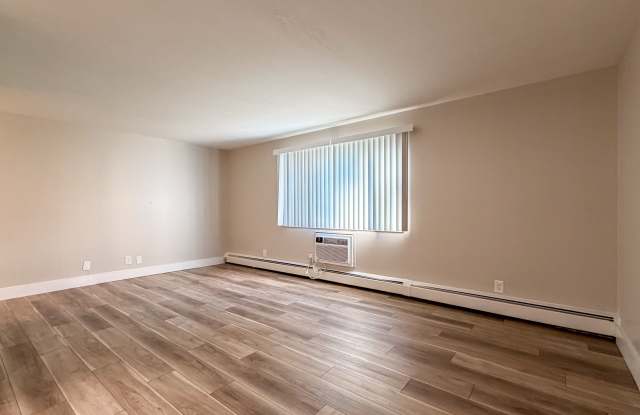 Valley York Apartments Gallery 4