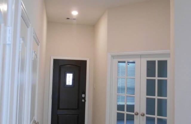 23106 Tindarey Falls Ln Gallery 4
