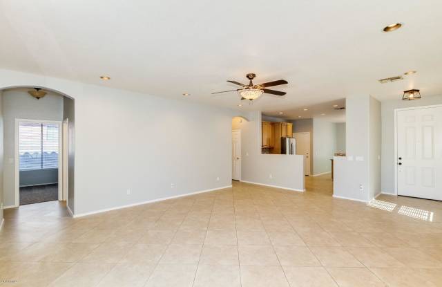 3565 W MESQUITE Avenue Gallery 4