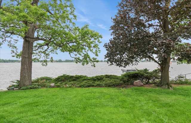 35 Lakeview Place Gallery 2