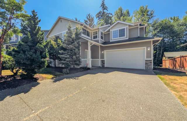 Move in ready 4 bed, 2.5 bath home W/ New Paint & Carpet! Gallery 1