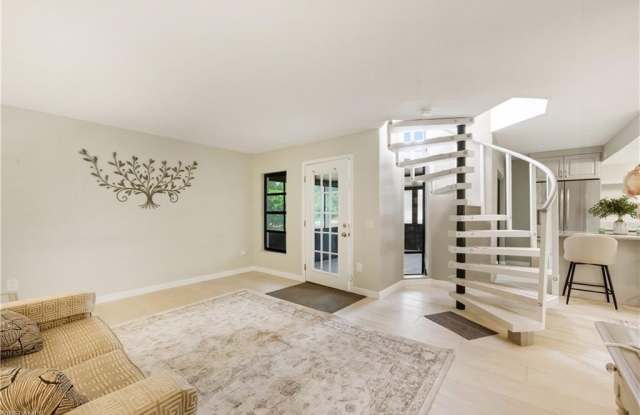 16001 Amberwood Lake Ct Gallery 2