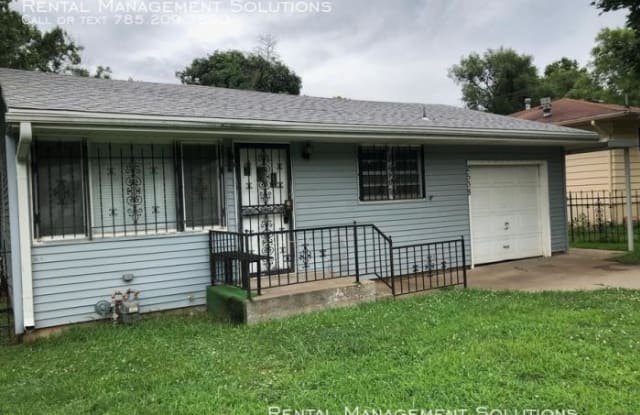 2538 SE Indiana Ave - 2538 Southeast Indiana Avenue, Topeka, KS 66605 2538 SE Indiana Ave - 2538 Southeast Indiana Avenue, Topeka, KS 66605