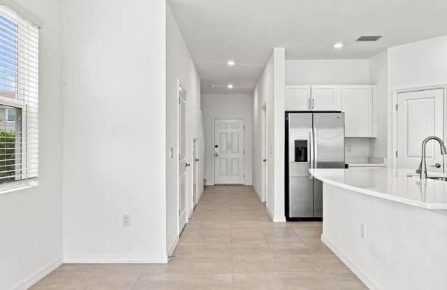 Unfurnished Annual Rental Gallery 4