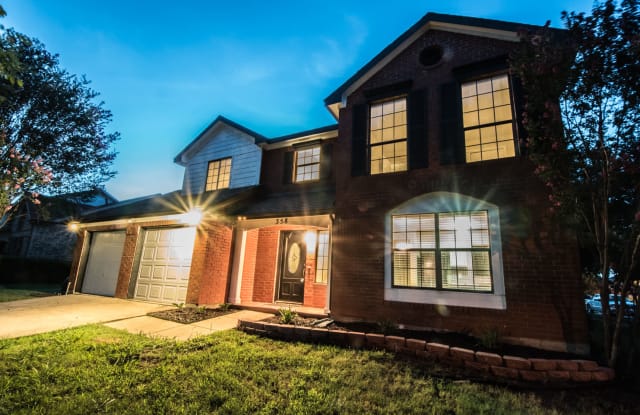 358 Hopewell St - 358 Hopewell Street, Grand Prairie, TX 75052