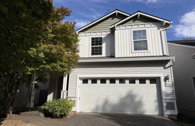 120 Northeast Feather Court Gallery 1