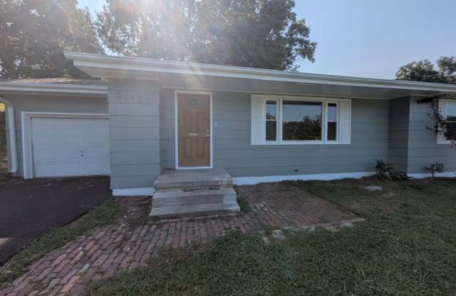 Remodeled 3-Bedroom, 1-Bath Home with Hardwood Flooring, Attached Garage & Fenced Backyard Gallery 1