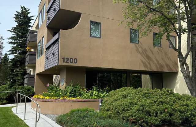 Desirable Park Place Condo -2 bedroom 1.5 Bath photos photos
