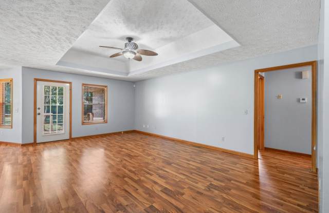 303 S Suburban Avenue Gallery 4
