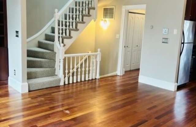 650 East 6th photos photos