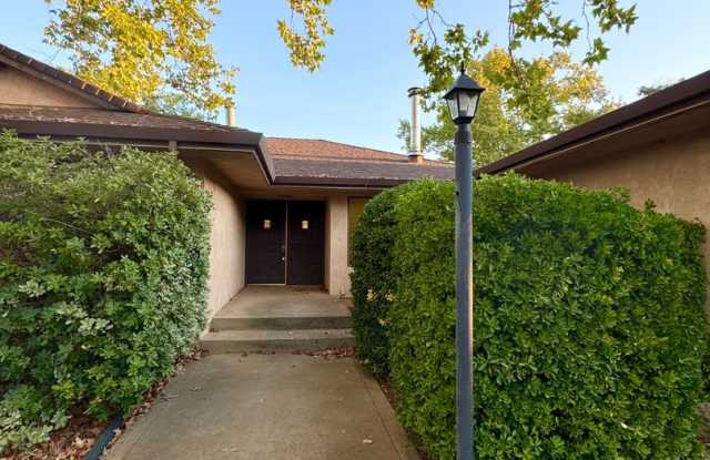 Private & Spacious House Gallery 3