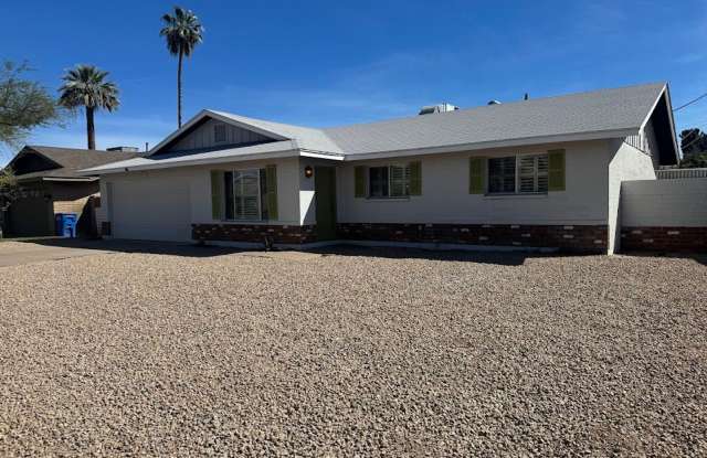 Bright & Beautiful Phoenix Home with Open Concept photos photos