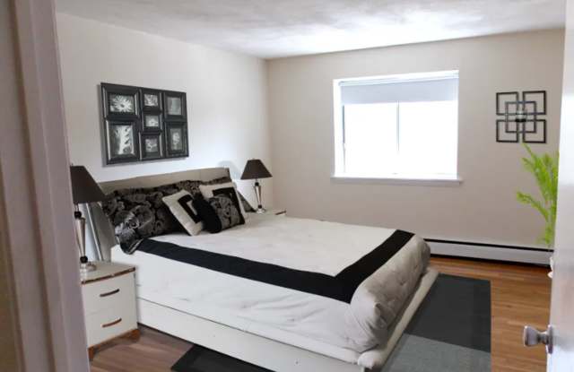 One Bedroom Apartment @ Packard's Corner Gallery 3