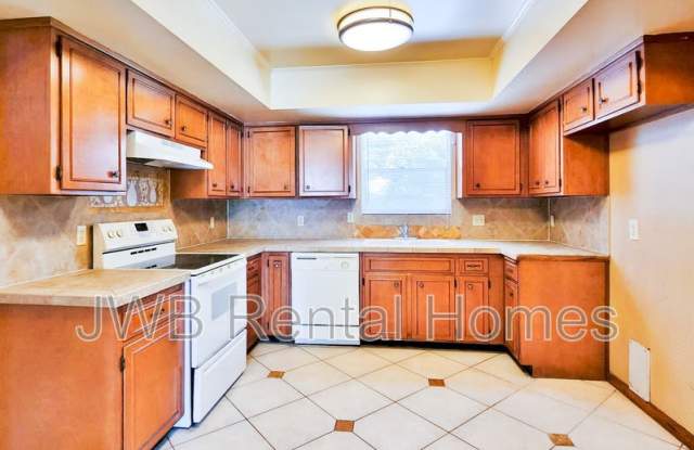 4863 Latimer Rd S Gallery 2