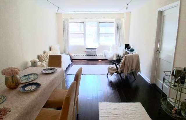 153 E 57th Gallery 1