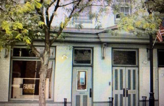 406 HIGH Street unit: 2 photos photos