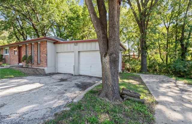 5711 NW Lilac Court NW Gallery 2